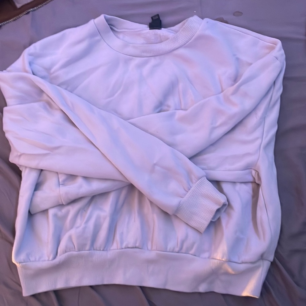 Grey cropped crew neck